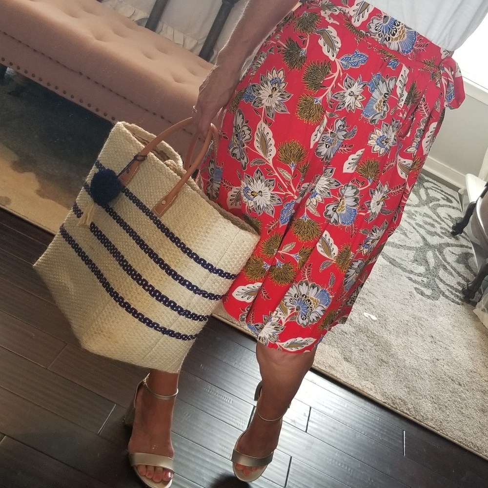 MWOT Loft pleated red skirt with tie waist